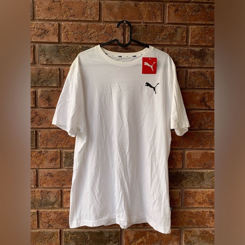 NWT PUMA T-SHIRT